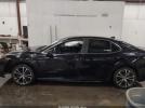 Toyota Camry Se Image 18
