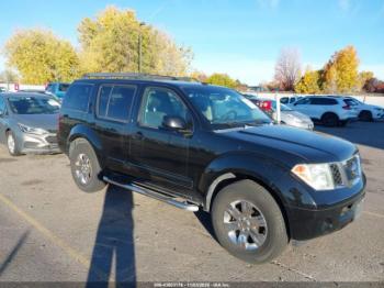  Salvage Nissan Pathfinder