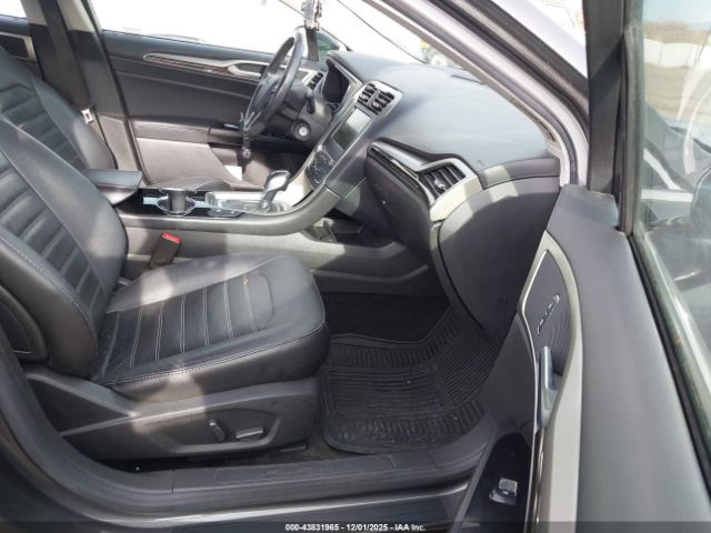 Ford Fusion Se Image 4