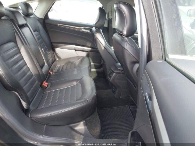 Ford Fusion Se Image 5