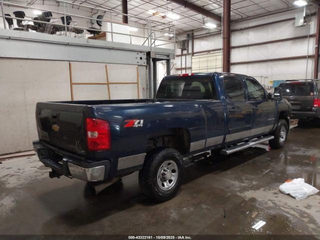 Chevrolet Silverado 3500 Ltz Image 3