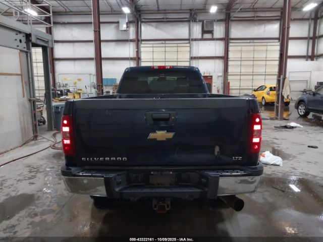 Chevrolet Silverado 3500 Ltz Image 20