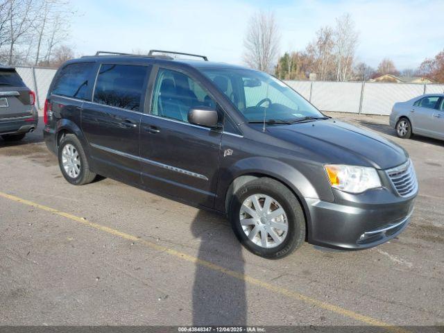  Salvage Chrysler Town & Country