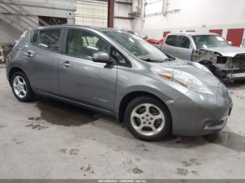  Salvage Nissan LEAF