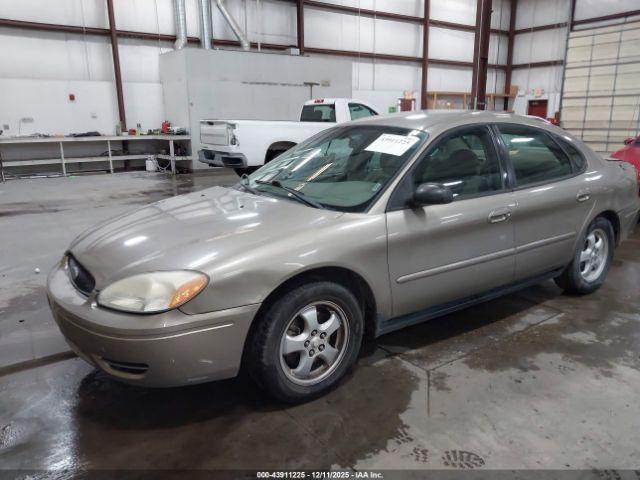 Ford Taurus Se Image 9