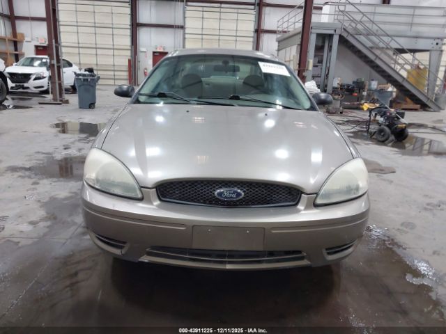 Ford Taurus Se Image 13