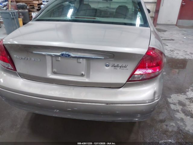 Ford Taurus Se Image 3