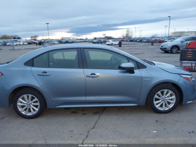 Toyota Corolla Hybrid Le Image 13