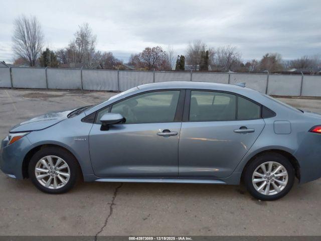 Toyota Corolla Hybrid Le Image 3