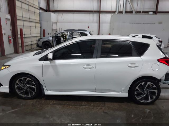 Toyota Corolla Image 18