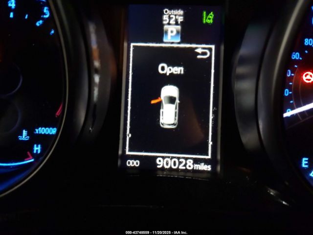 Toyota Corolla Image 8