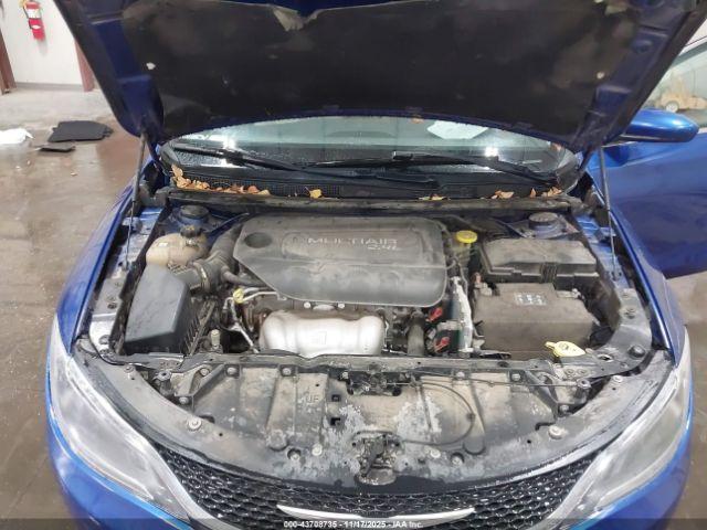 Chrysler 200 Limited Image 12