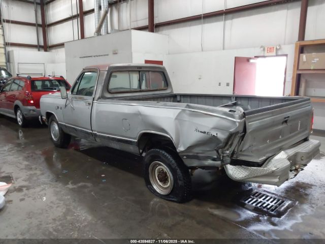 Dodge D-series Image 3