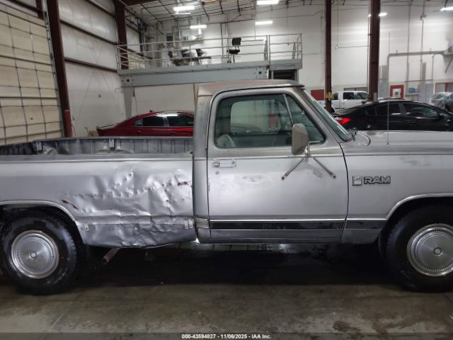 Dodge D-series Image 12