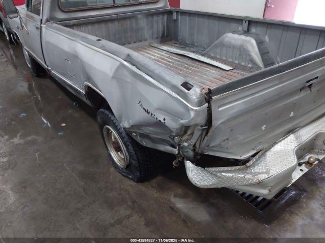 Dodge D-series Image 15