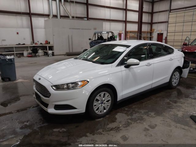 Ford Fusion S Image 11