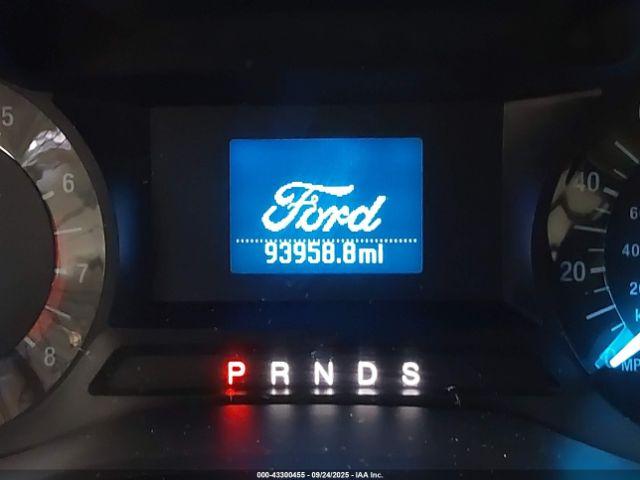 Ford Fusion S Image 2