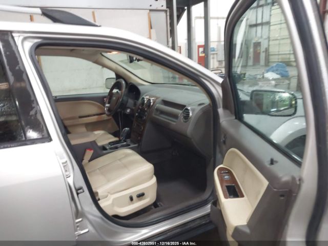 Ford Taurus X Limited Image 3