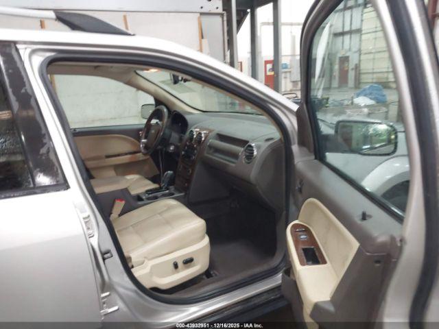 Ford Taurus X Limited Image 3