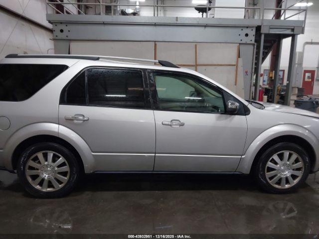 Ford Taurus X Limited Image 11