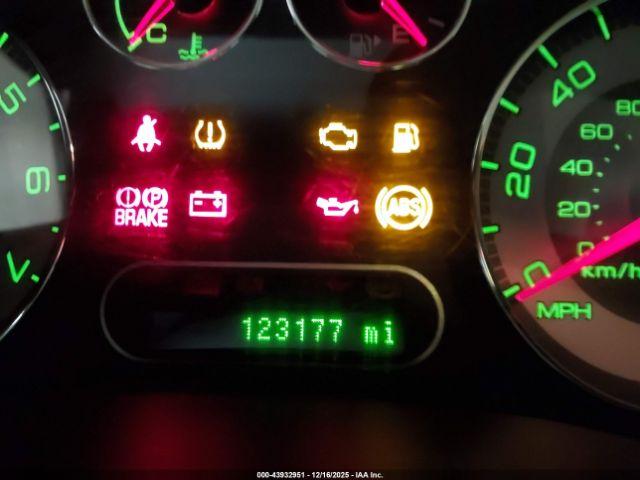 Ford Taurus X Limited Image 10