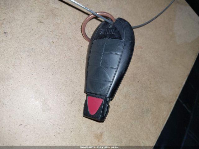 Chrysler Town & Country Touring Image 2