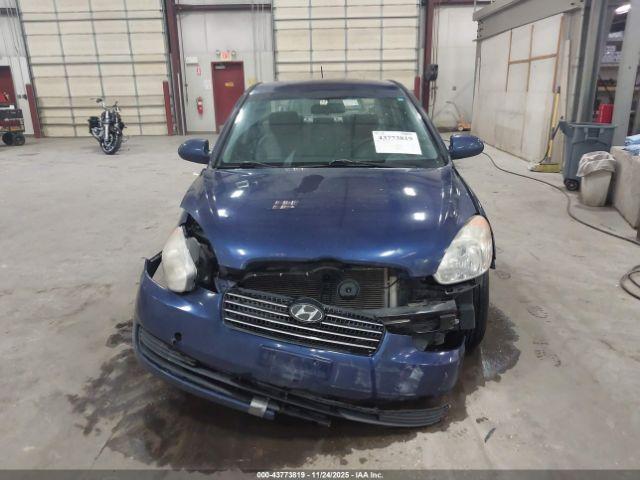 Hyundai ACCENT Gls Image 15