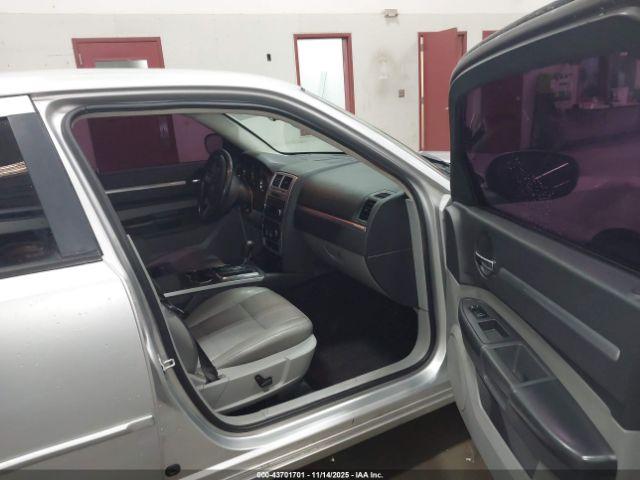 Dodge Charger Image 6