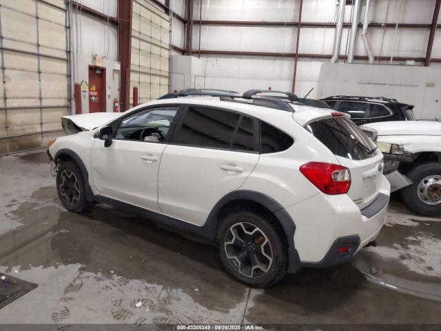 Subaru Crosstrek 2.0i Limited Image 2