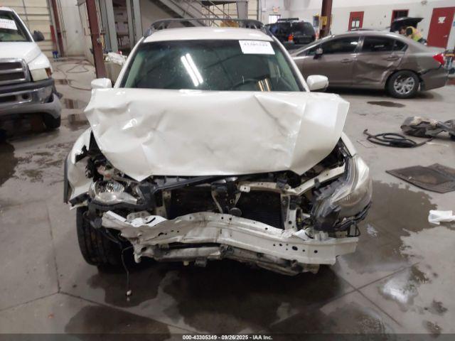 Subaru Crosstrek 2.0i Limited Image 14