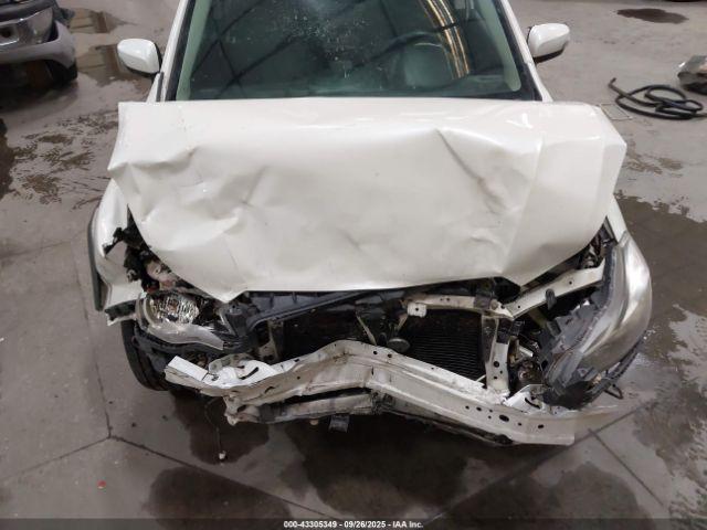 Subaru Crosstrek 2.0i Limited Image 7