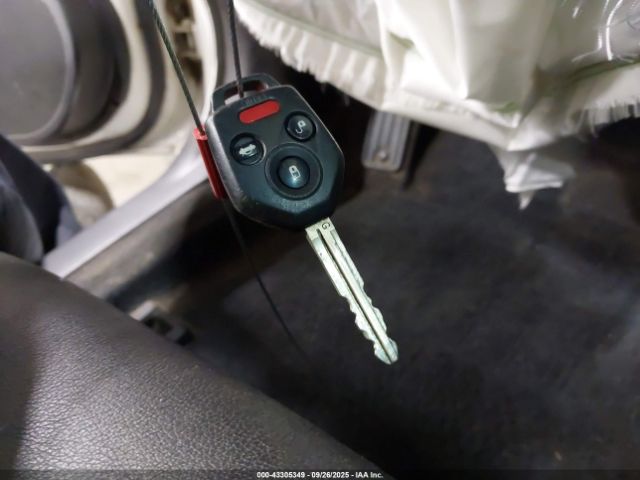 Subaru Crosstrek 2.0i Limited Image 9