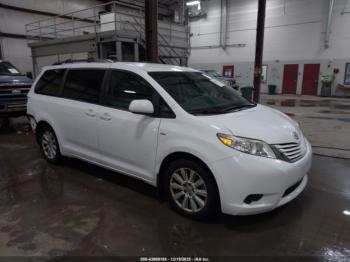  Salvage Toyota Sienna