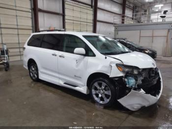  Salvage Toyota Sienna