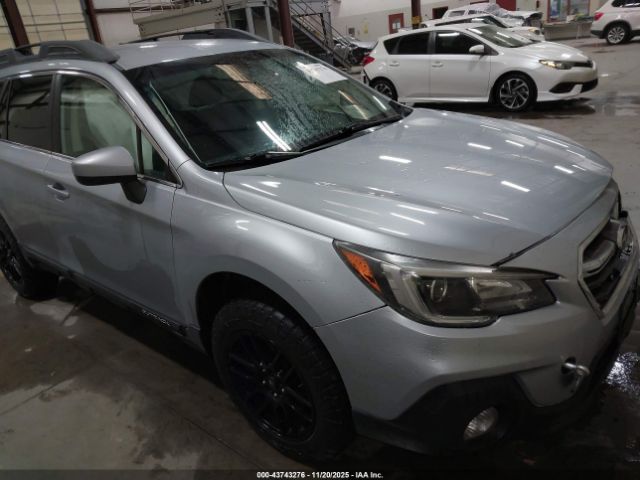 Subaru Outback 2.5i Premium Image 1
