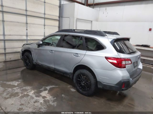 Subaru Outback 2.5i Premium Image 8