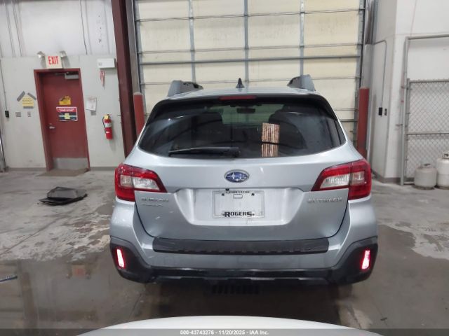 Subaru Outback 2.5i Premium Image 5