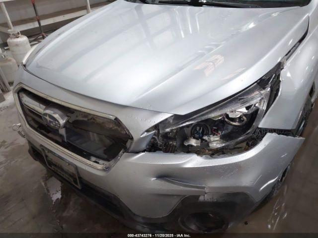 Subaru Outback 2.5i Premium Image 14