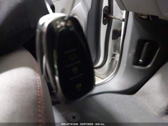 Chevrolet Bolt Lt Image 16