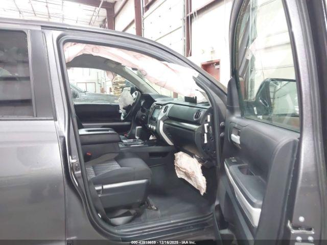 Toyota Tundra Sr5 5.7l V8 Image 10