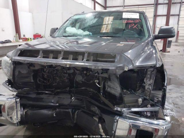 Toyota Tundra Sr5 5.7l V8 Image 12