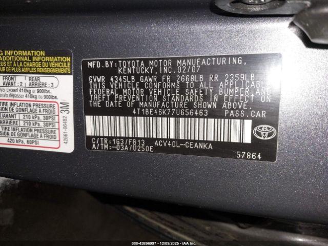 Toyota Camry Le Image 5