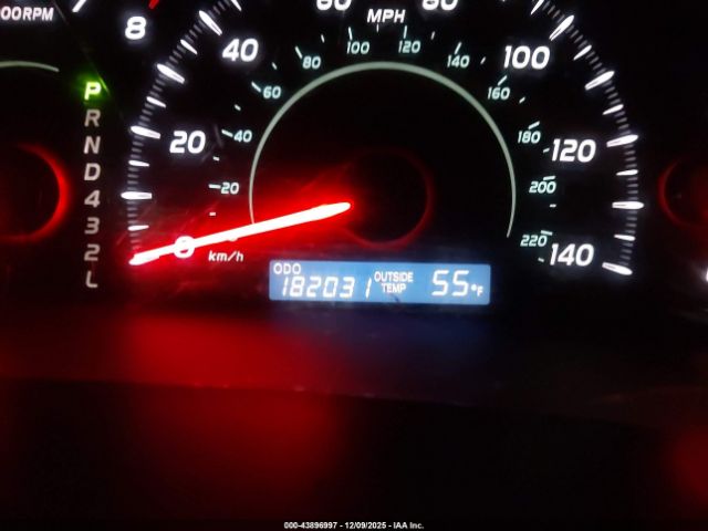 Toyota Camry Le Image 17