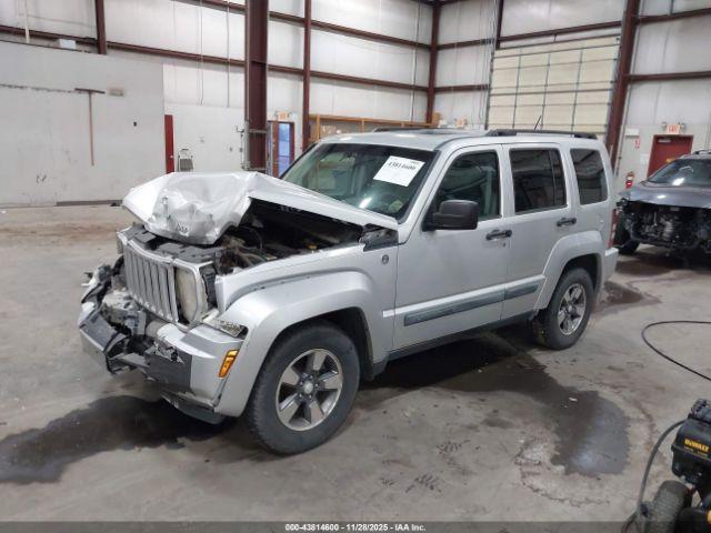 Jeep Liberty Sport Image 14