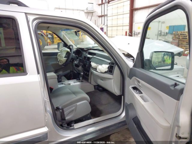 Jeep Liberty Sport Image 16