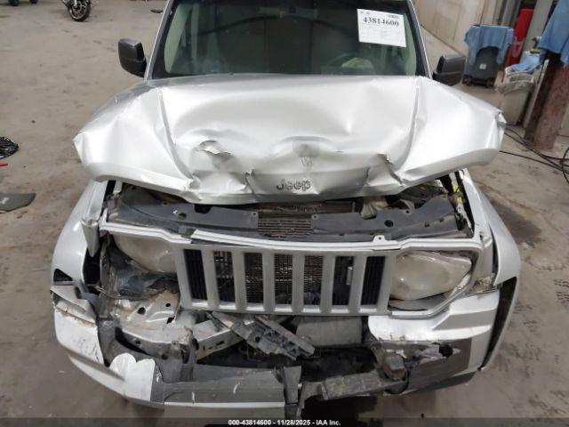 Jeep Liberty Sport Image 5