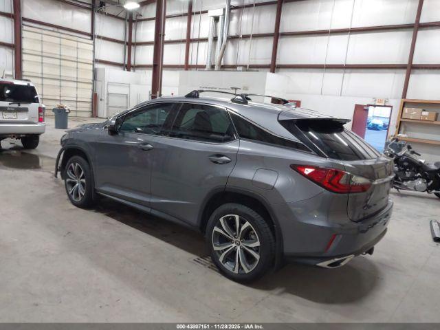 Lexus RX Image 6