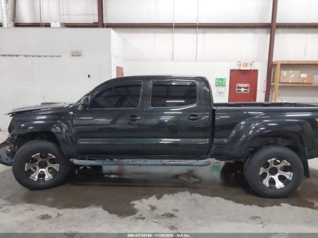 Toyota Tacoma Base V6 Image 12