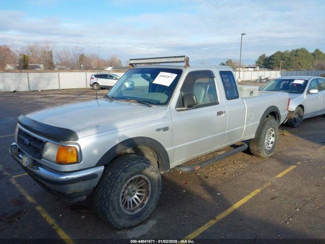 Ford Ranger Super Cab Image 4