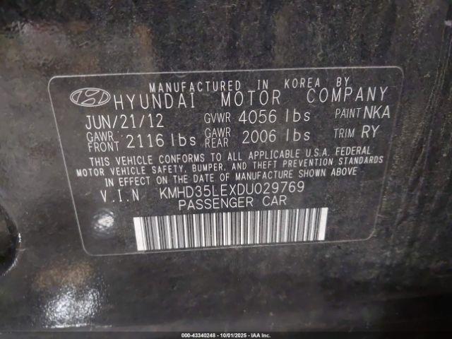 Hyundai ELANTRA Image 7